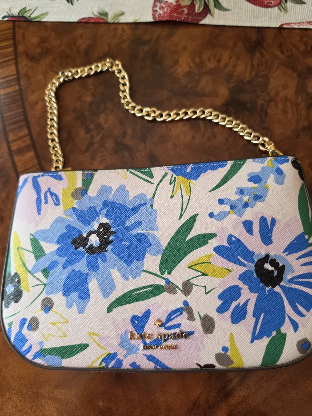 🌸 NWT Kate Spade Floral Crossbody + Amina Lip Gloss 💙✨